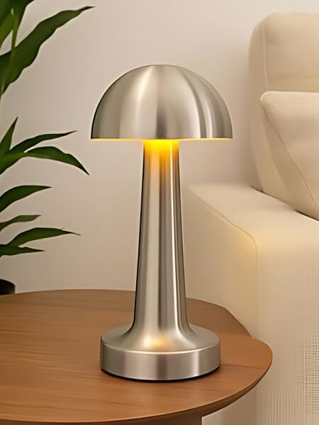 Dekoratif Masa Lambası Metal Masa Lambası Şarjlı 3 Renk Mod Dokunmatik USB Şarjlı Modern Aydınlatma