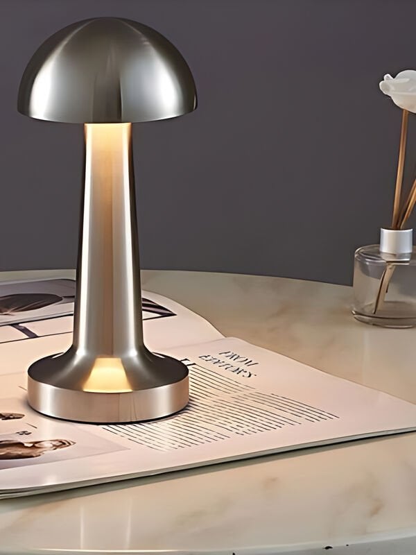 Dekoratif Metal Masa Lambası 3 Renk Mod Dokunmatik